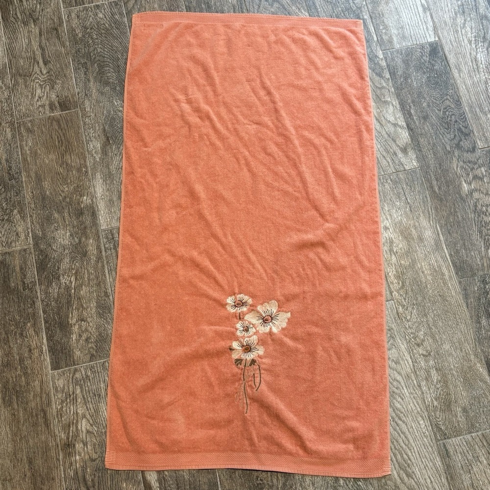 Vintage Lady Pepperell Bath Towel 23x43 Orange Floral MCM 1970s Cotton